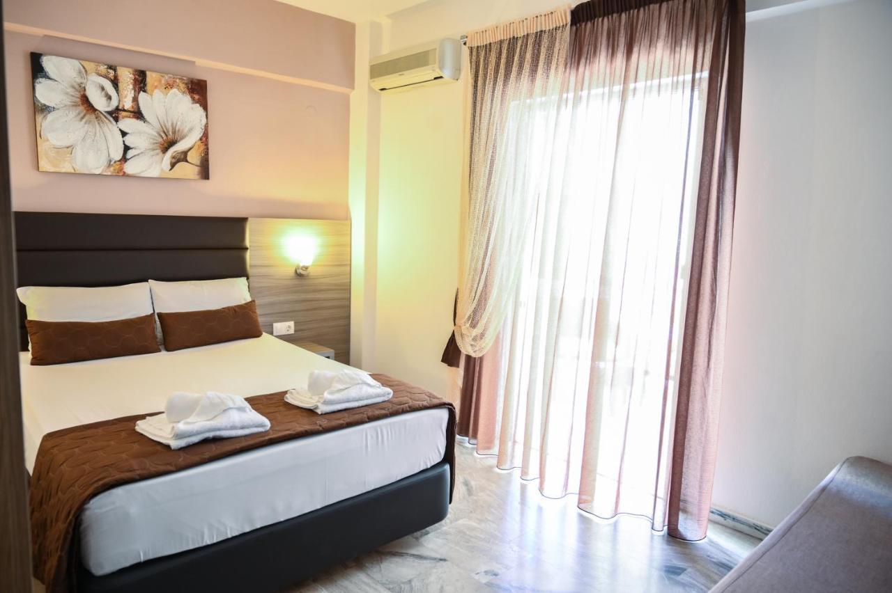 Hotel Kostas Olympiakí Aktí エクステリア 写真