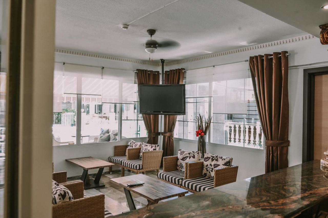 Hotel Kostas Olympiakí Aktí エクステリア 写真