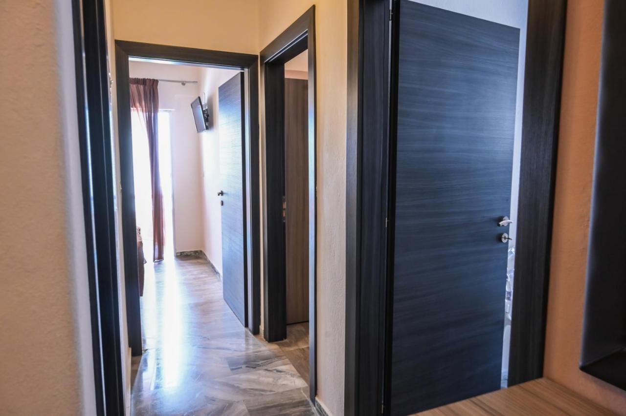 Hotel Kostas Olympiakí Aktí エクステリア 写真