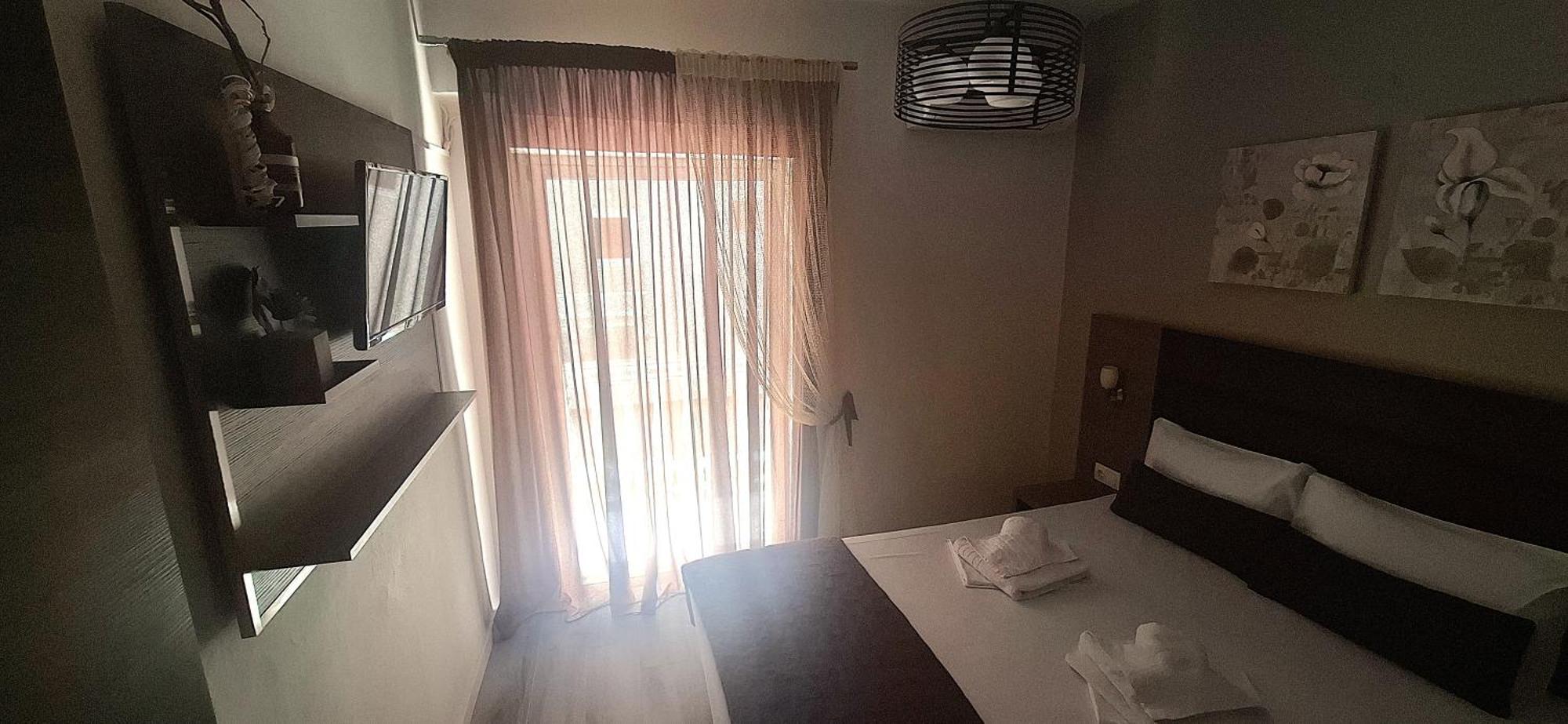 Hotel Kostas Olympiakí Aktí エクステリア 写真