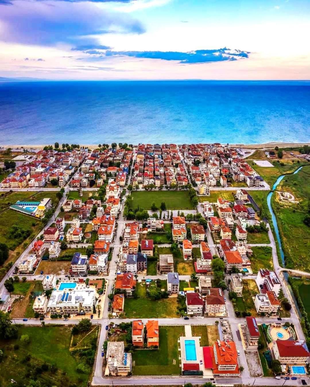 Hotel Kostas Olympiakí Aktí エクステリア 写真